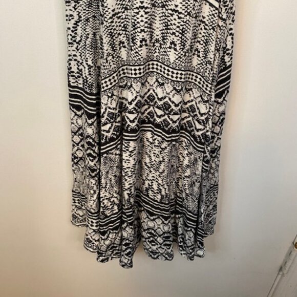 Jessica Simpson Black and white dress - Picture 4 of 8